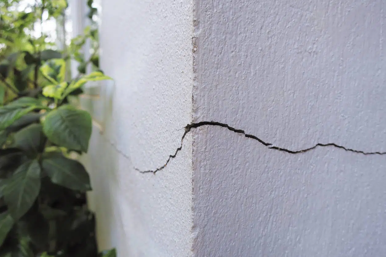 fissure mur maison, assurance décennale